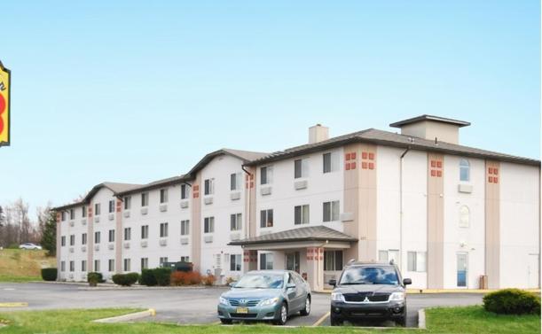 Hotel Super 8 By Wyndham Johnstown Exterior foto